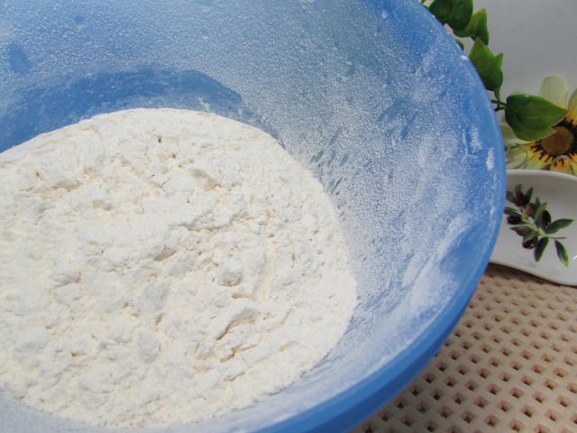 Сырное печенье с маслинами и ароматом лимона