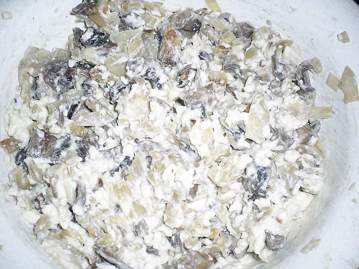 Запеченная блинная курочка с двумя начинками