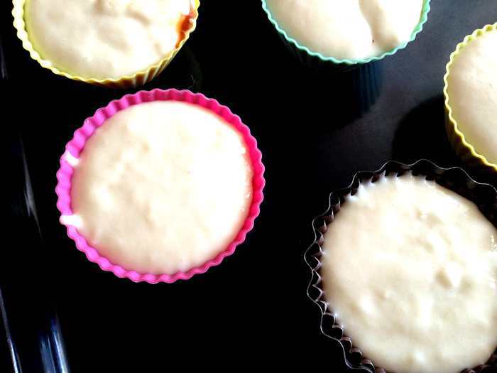 Маффины с секретом (по мотивам Берлинских пончиков)