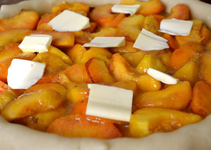 Персиковый пай с ванилью (Vanilla Bean Peach Pie)