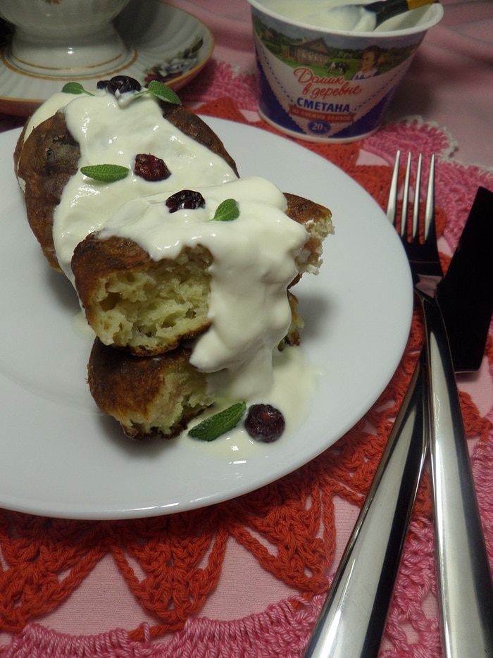 Сырники с бананом и клюквой
