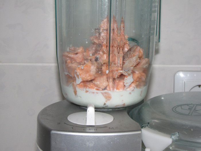 Ланспик с кремом из форели и креветками