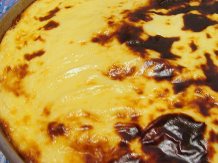 Заливной пирог-улитка с мясом и сыром