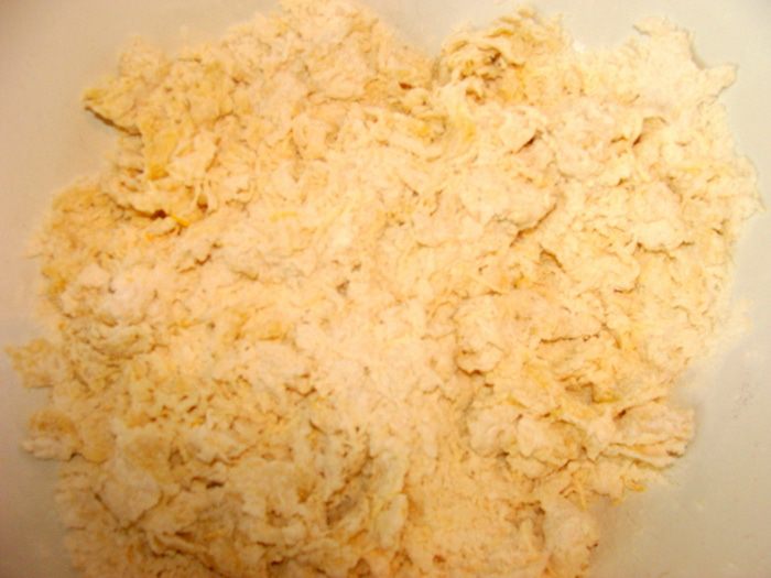 Киш &amp;quot;Сети Купидона&amp;quot; из лимонного теста с рикоттой, моцареллой и черри в беконе