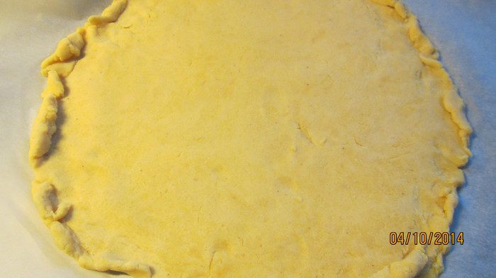 Пицца с руколой и помидорами черри