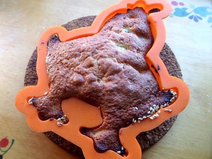 Шарлотка с ананасом и хурмой