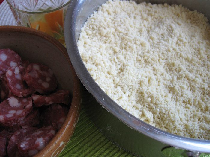  Пирог из нежной курочки с луком и сидром