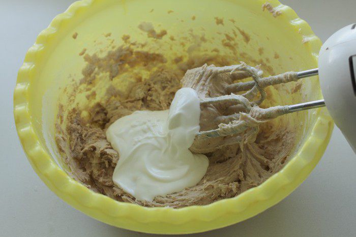 Пирог с нектаринами и корицей