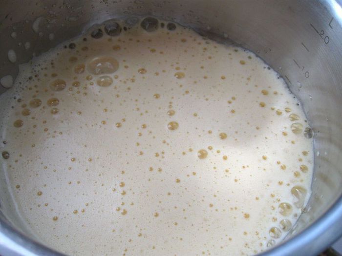 Пирог из заварного теста с грибами