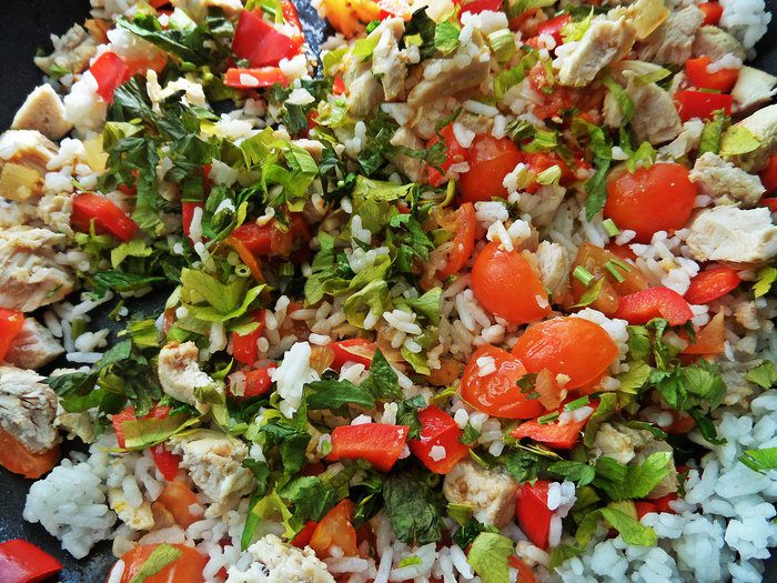 Закрытый пирог с рисом и курицей