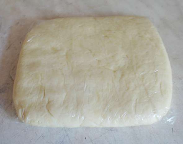 Томатное слоеное тесто