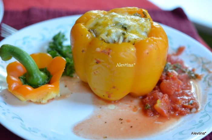 Фаршированные сладкие перцы с грибами и фаршем