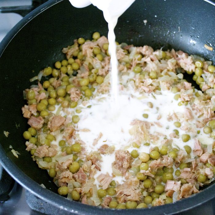 Макароны с тунцовым соусом 