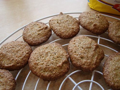 Кокосовые Макаруны с зеленым чаем