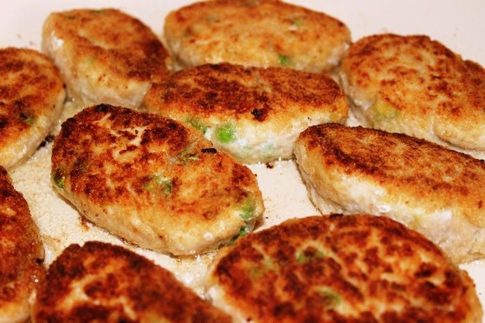 Веселые куриные котлетки
