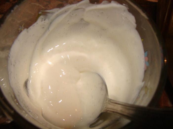 Салат с цветной капустой, горошком и орехами