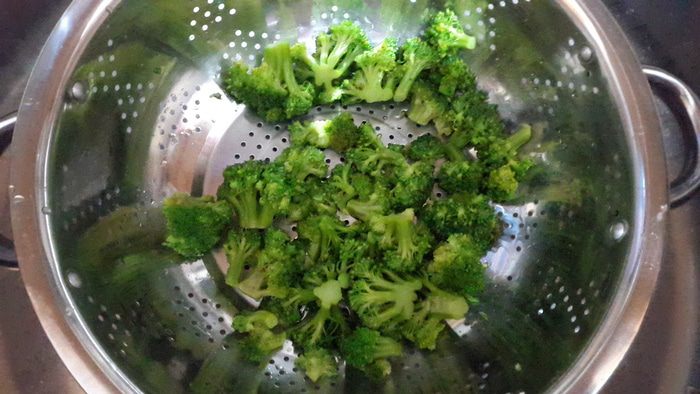 Курица запеченная с брокколи и сыром