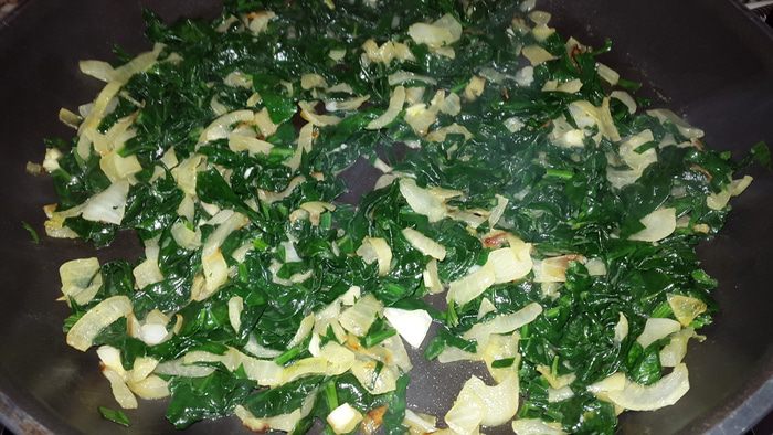 Рулетики из курицы со шпинатом и картофельное пюре