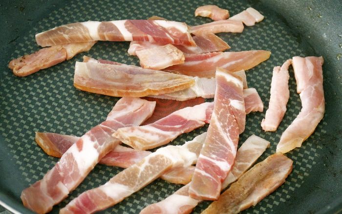 Заварной пирог с сыром и ветчиной