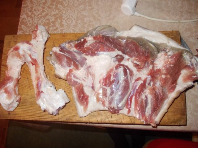 Ветчина из свиной рульки