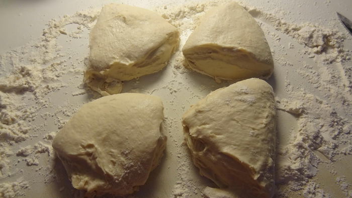 Осетинские пироги с двумя видами начинки
