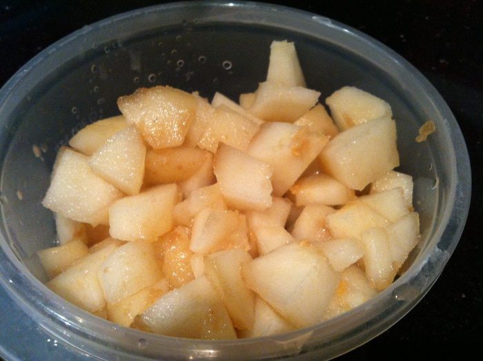 Имбирные маффины с грушами