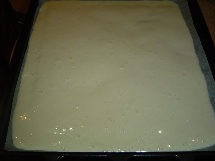 Яблочный рулет