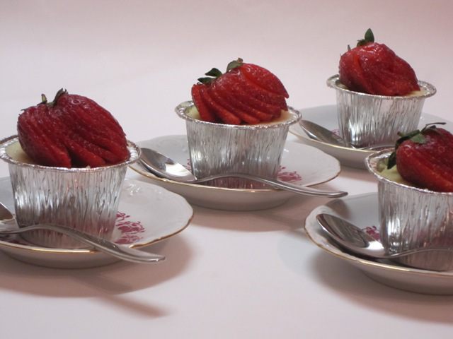 Творожники с клубникой