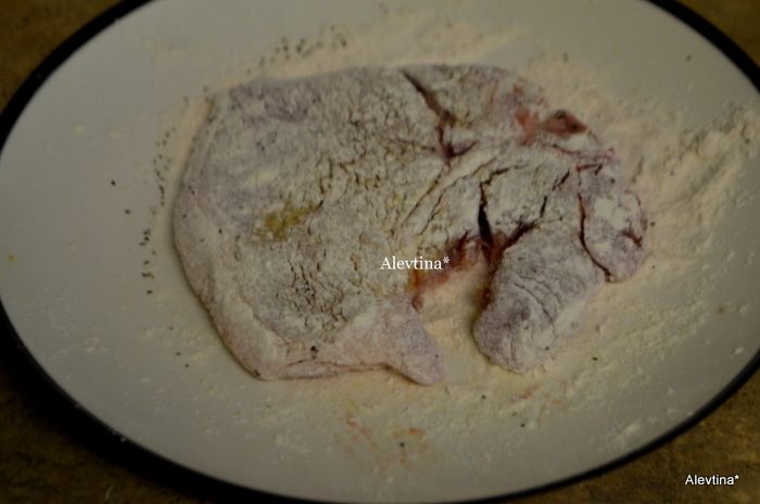 Свиные котлеты с вином Марсала и грибами