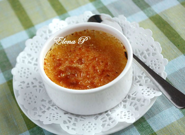 Крем-брюле с медом и розмарином