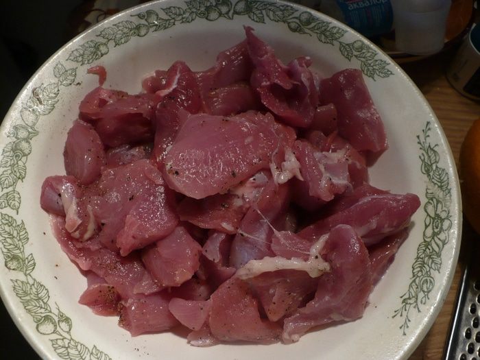 Индейка с грибами в сметане