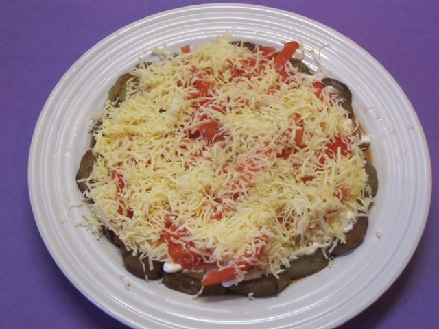 Салат из баклажанов с сыром
