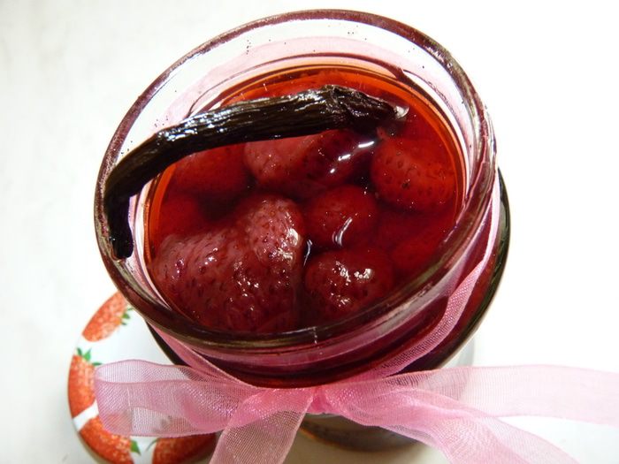 Клубничное варенье с ванилью