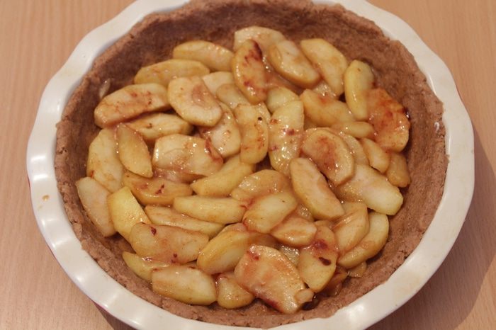 Яблочный пирог с пудинговым кремом