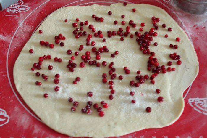 Бруснично-маковый пирог