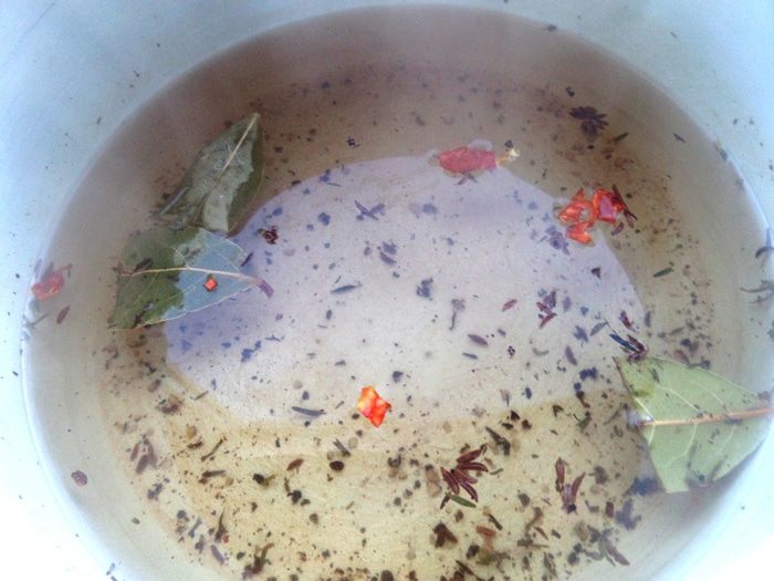 Яйца в легком маринаде