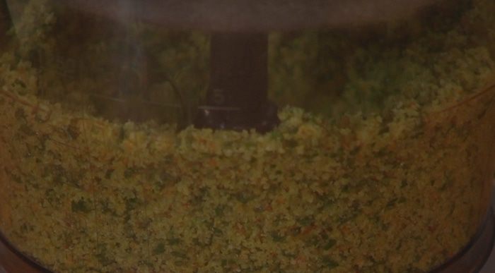 Нога ягненка, запеченная под пряной корочкой