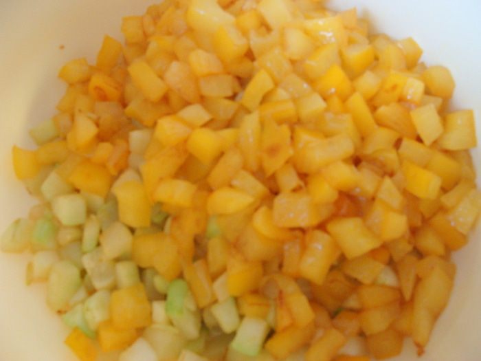 Закусочный сырно-сливочный торт с курицей