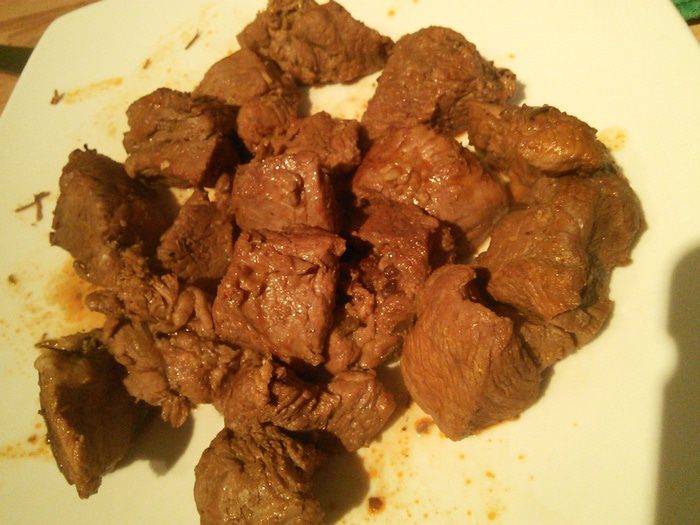 Зимний пай из телятины и корешковых овощей 