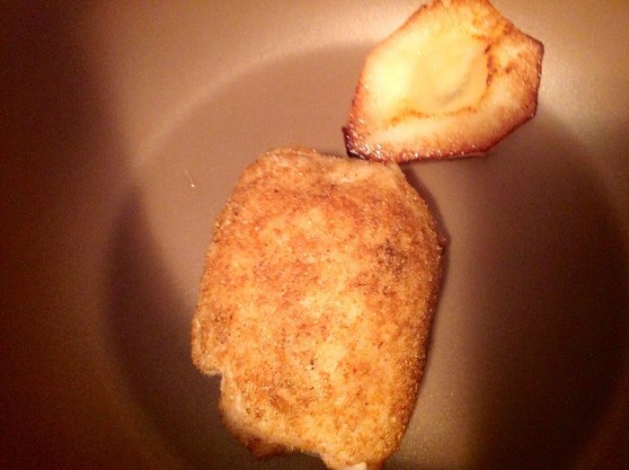 Куриный рулет с грушей