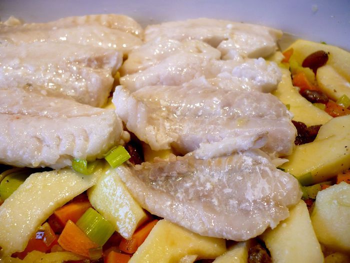 Рыбка с овощами «Хороши яблочки... освежают!»