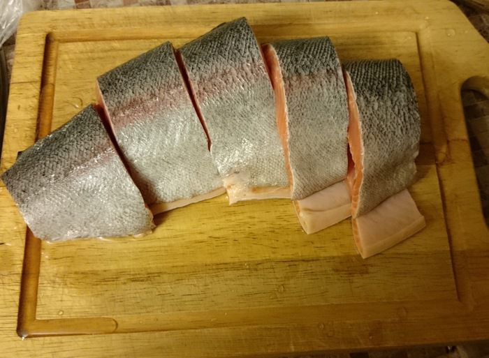 Форель в омлете