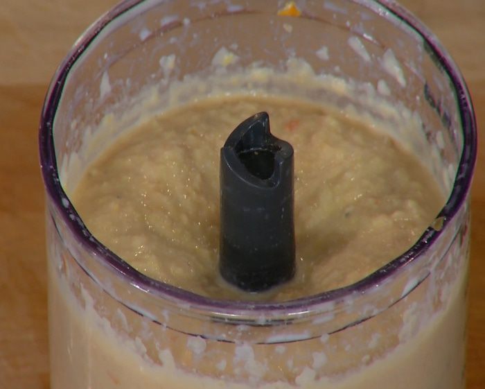 Запеченные овощи и хумус с вялеными помидорами 
