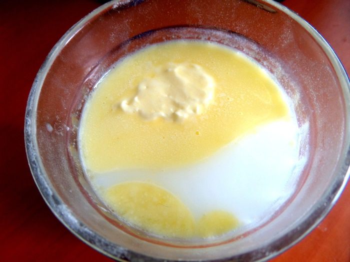 Дрожжевые блины с луково-сырной начинкой