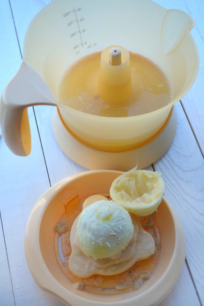 Влажный лимонный кекс