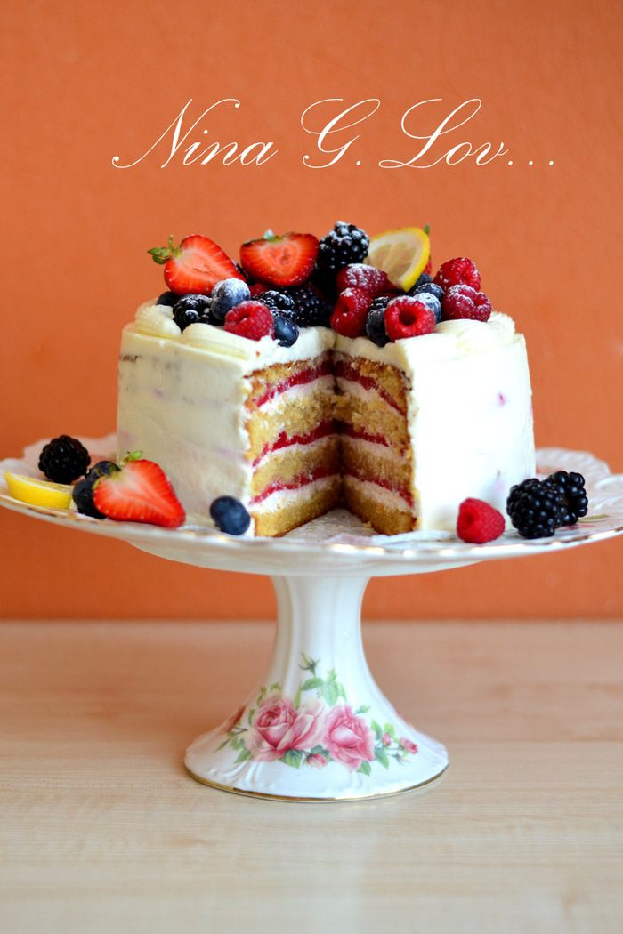 Медовый торт с малиновым мармеладом