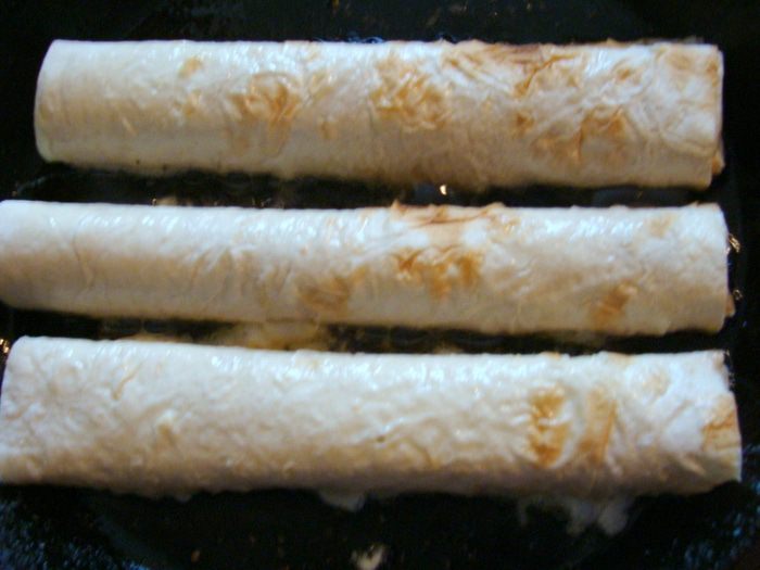 Трубочки из лаваша с начинкой
