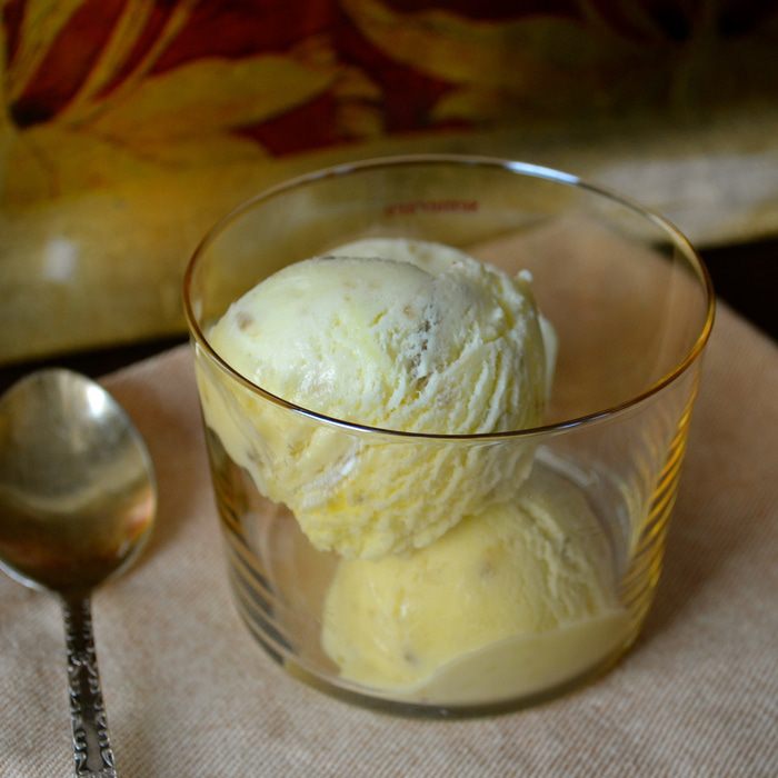 Мороженое с орешками