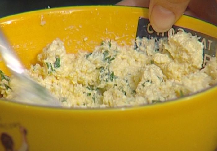 Лазанья из цукини с рикоттой и соусом песто