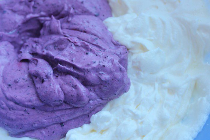 Мини-торты с черничным муссом